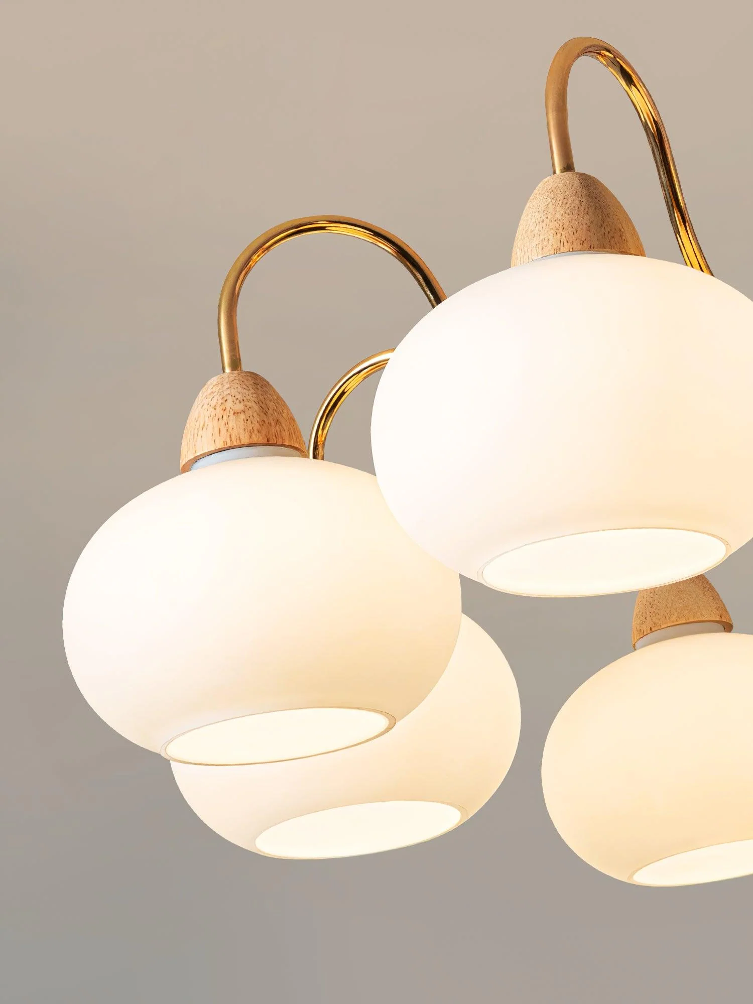 Люстра Glass Persimmon - 5 плафонов ∅66см x 34см, золотой, белое стекло