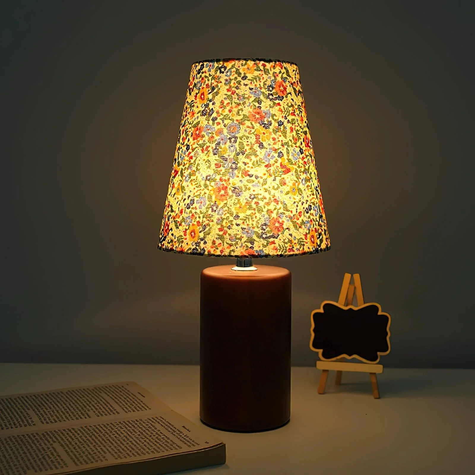 Настольный светильник Elara Floral Glow - ∅15см x 24см, флоральный цвет, коричневый