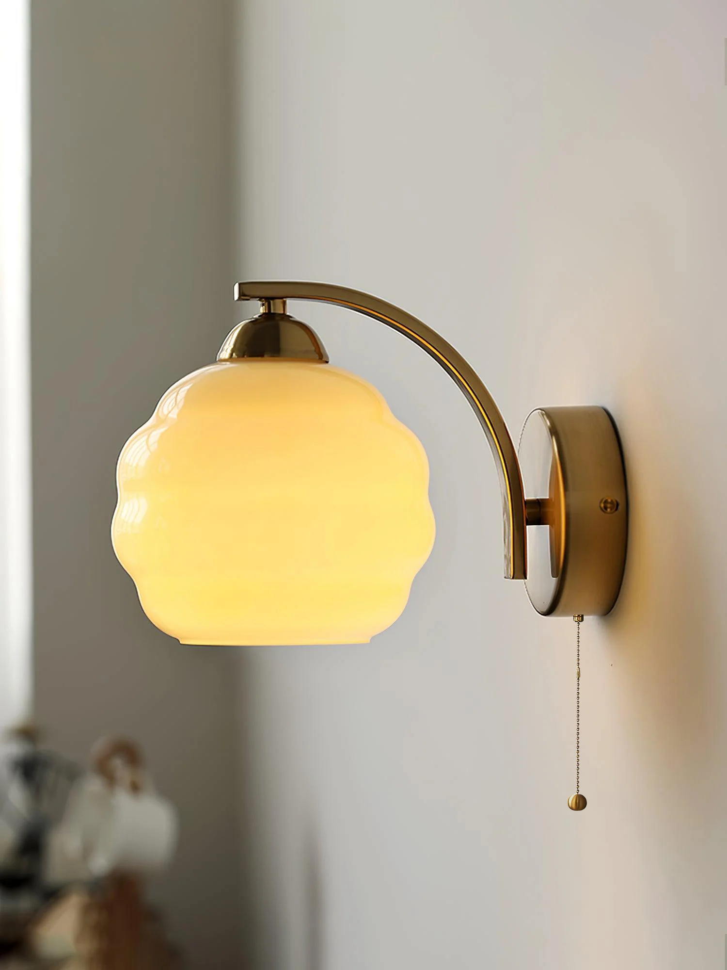 Gatsby Wall Lamp - ∅ 5.9″ x H 6.3″ / Dia 15cm x H 16cm / Chrome+Beige / Set of 2