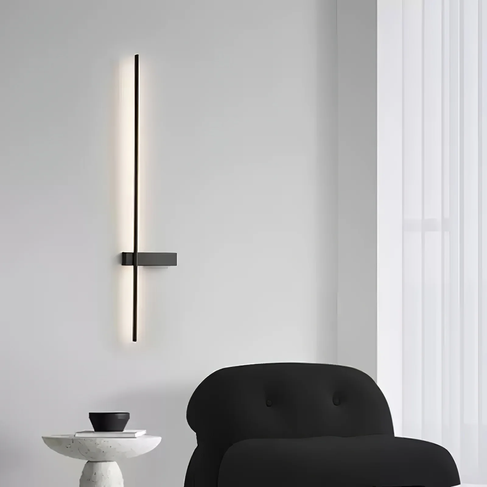 Настенный светильник Adeline Linear - ∅15см x 90см, черный, теплый свет