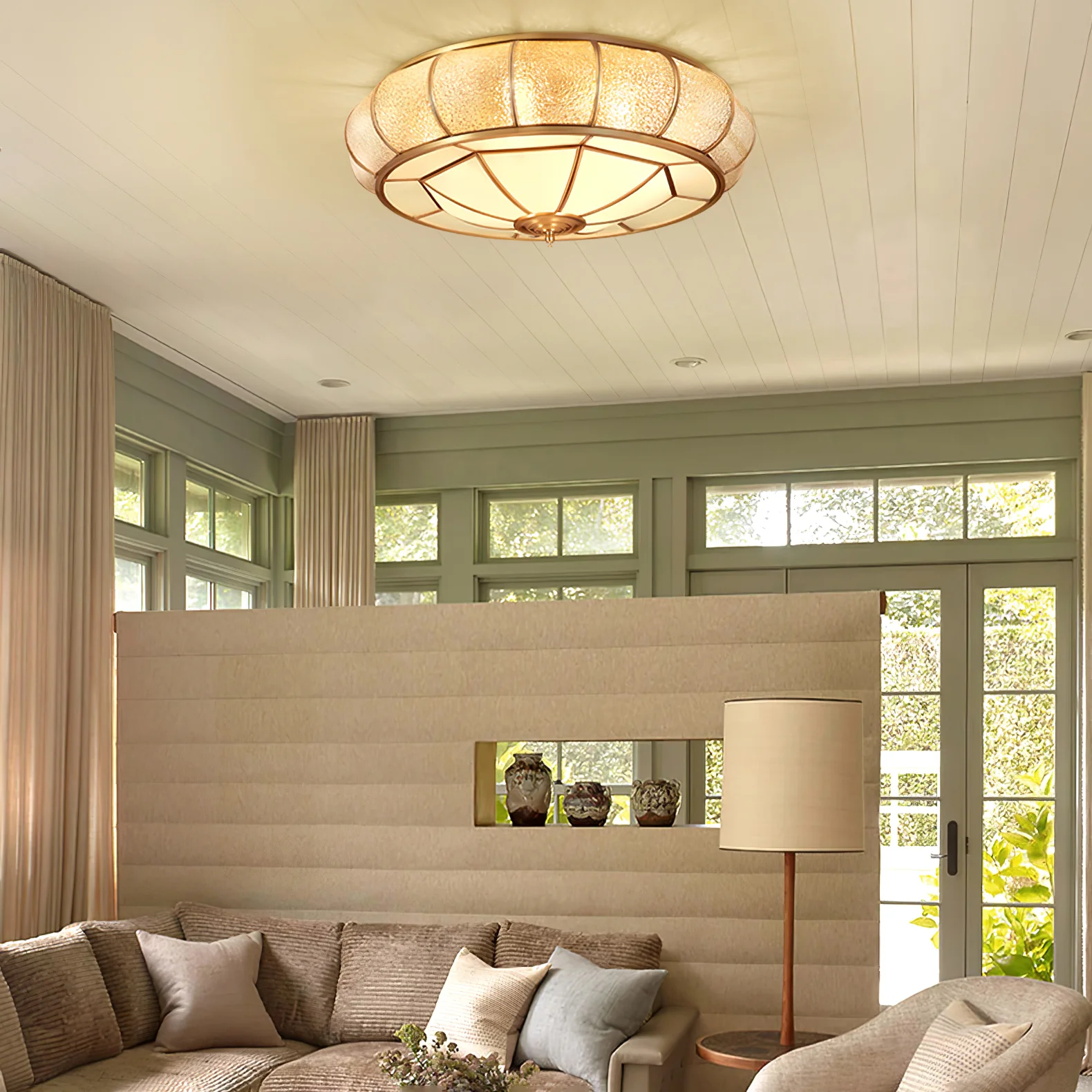 Потолочный светильник Round Textured Glass - ∅60см х 23см, латунь