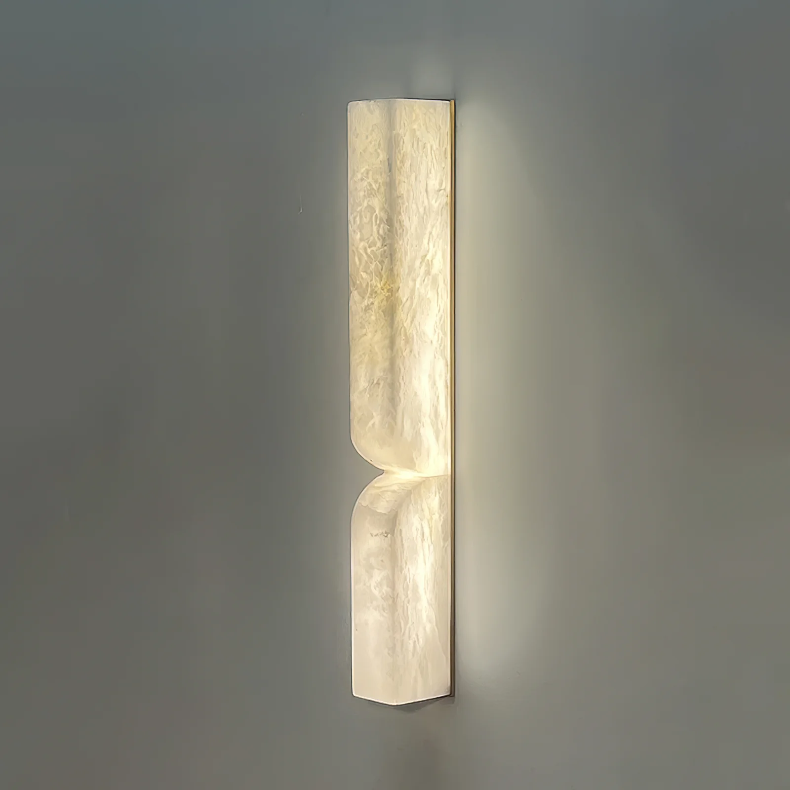 Настенный светильник Alabaster Essence - 8см x 35см, золотой, белый, теплый свет