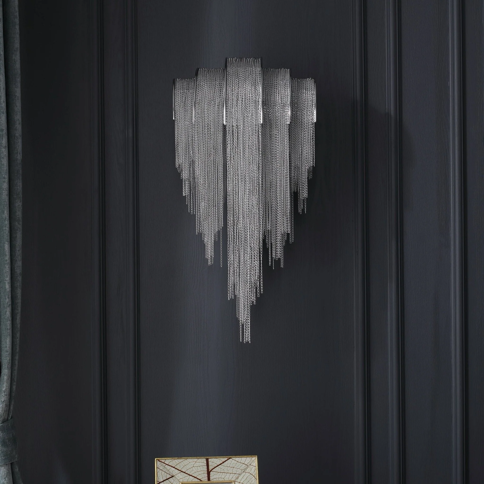 Настенный светильник Chains Tassel - ∅26см x 58см, хром