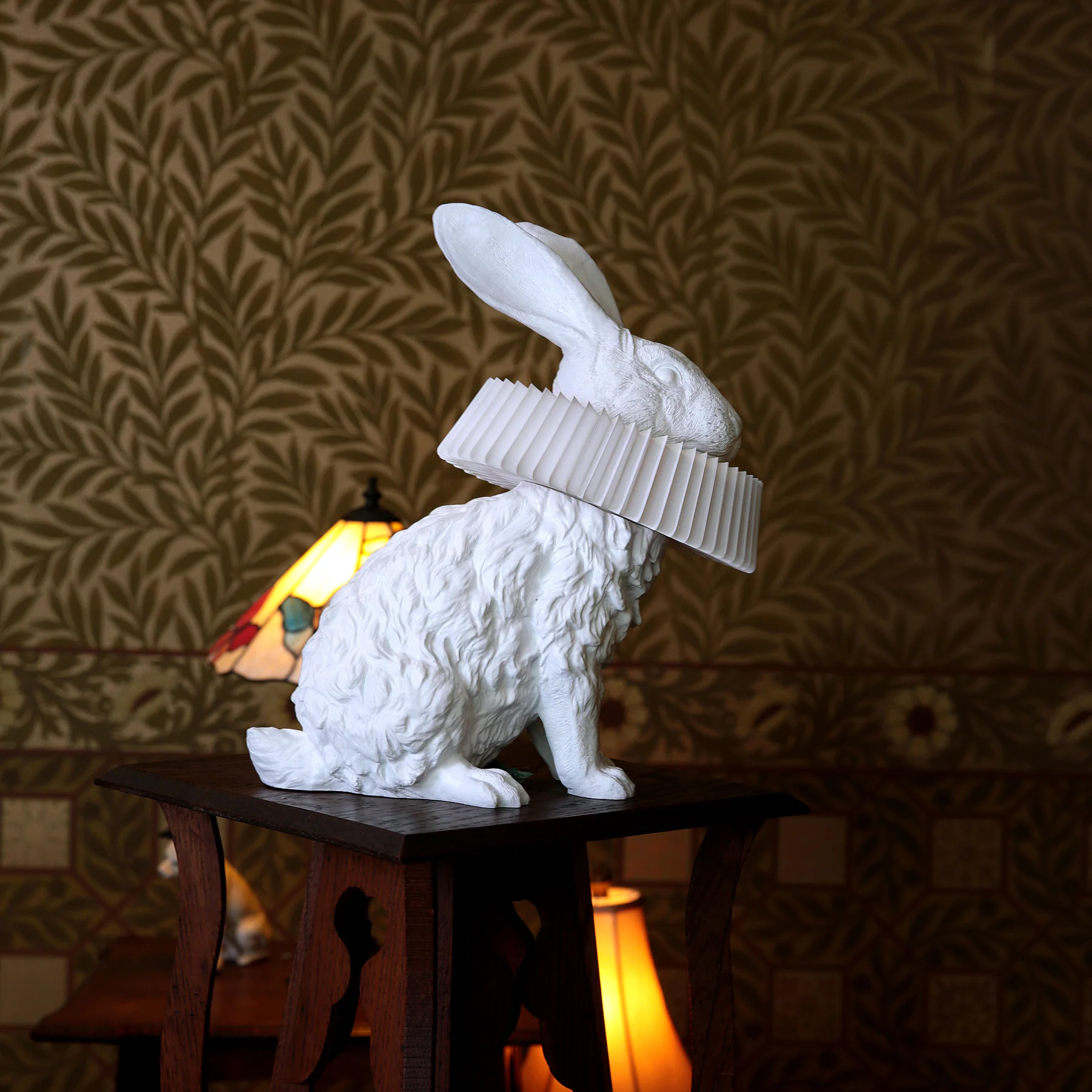 Rabbit X Table Lamp - Sit: ∅ 11.8″ x H 12.6″ / Cool Light / UK plug