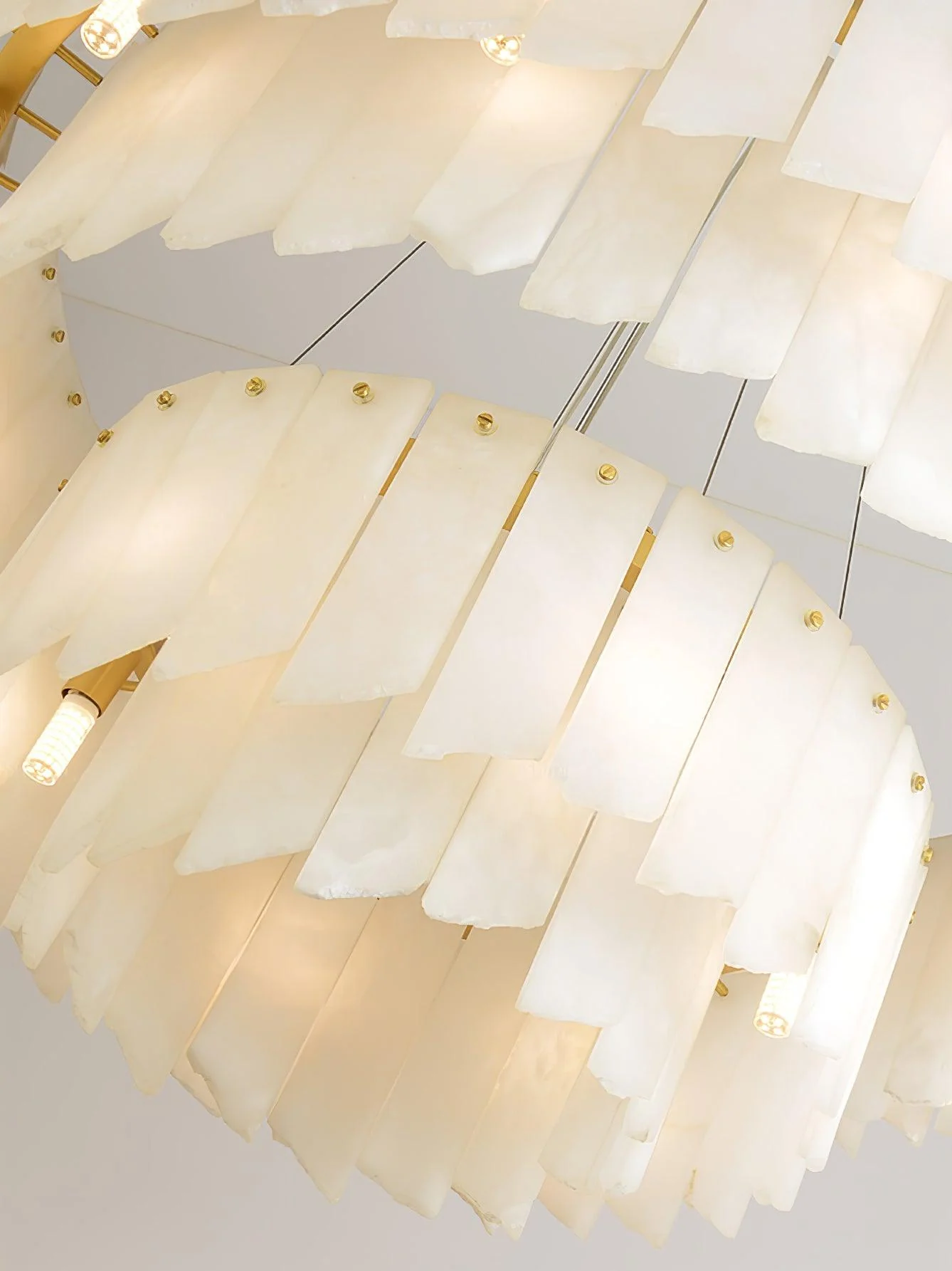Люстра Alabaster Cascade Tiered - ∅80см x 150см, латунь, белый