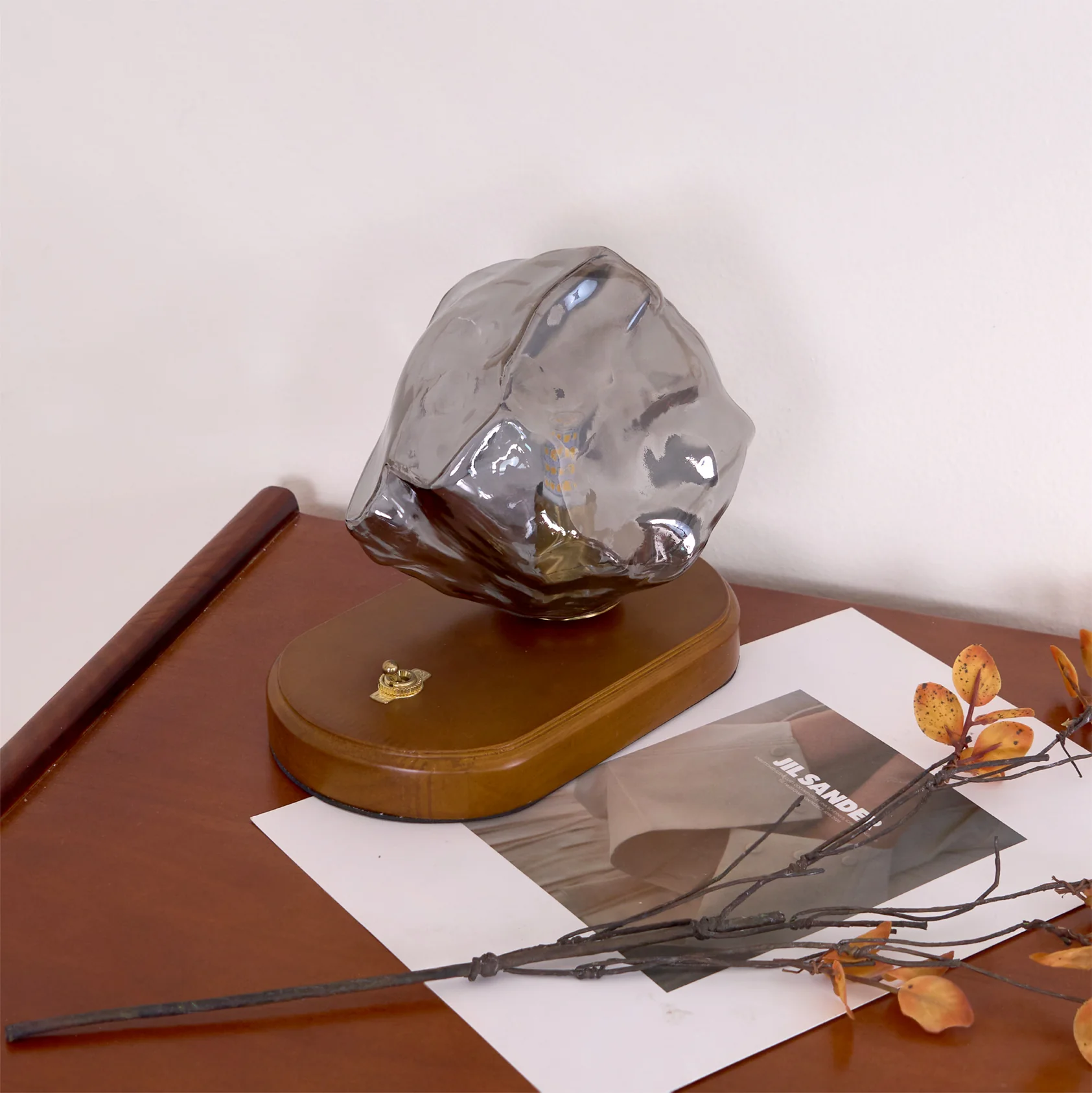 Настольный светильник Ice Stone Glass - 20см x 12см x 15см, янтарь, дерево
