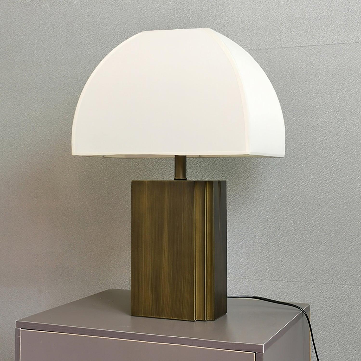 Oregon Table Lamp - ∅ 14.2″ x H 23.6″ / Dia 36cm x H 60cm / Antique gold / UK plug