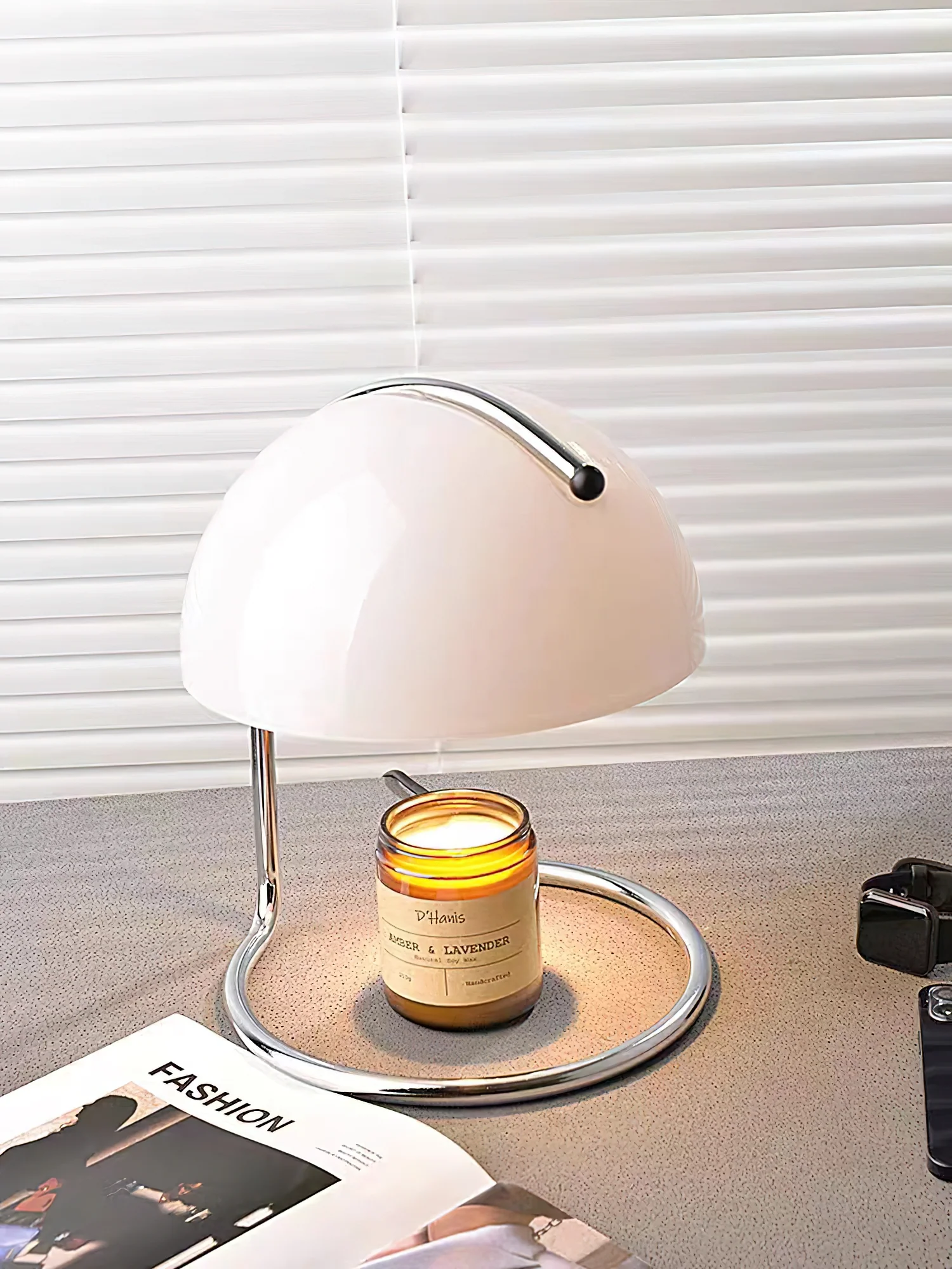 Pierre Table Lamp - ∅ 9.8″ x H 19.7″ / Dia 22cm x H 28cm / Red / US plug