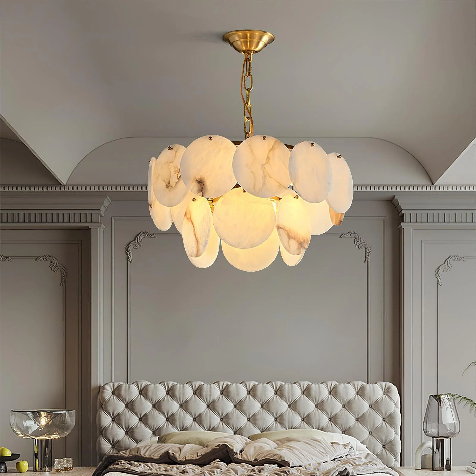 Люстра Alabaster Shell Brass - 4 уровня ∅60см x 75см, латунь, белый