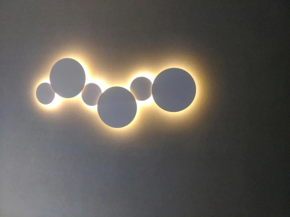 Geometric Disc Wall Lamp - Dia 28cm x H5cm set of 2 / White / Warm white