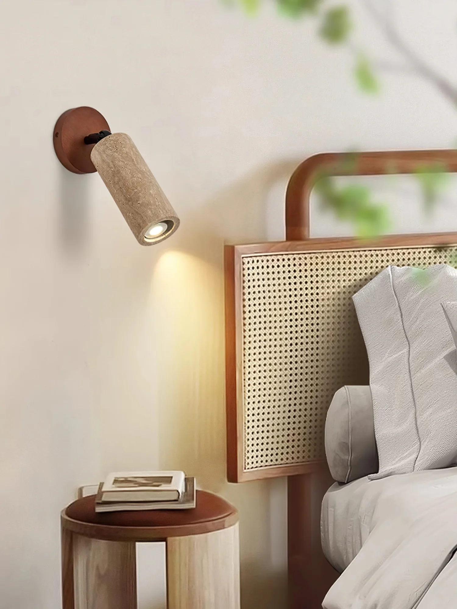 Настенный светильник Versa Stone Adjustable - модель A, ∅10см x 24см, орех, желтый травертин
