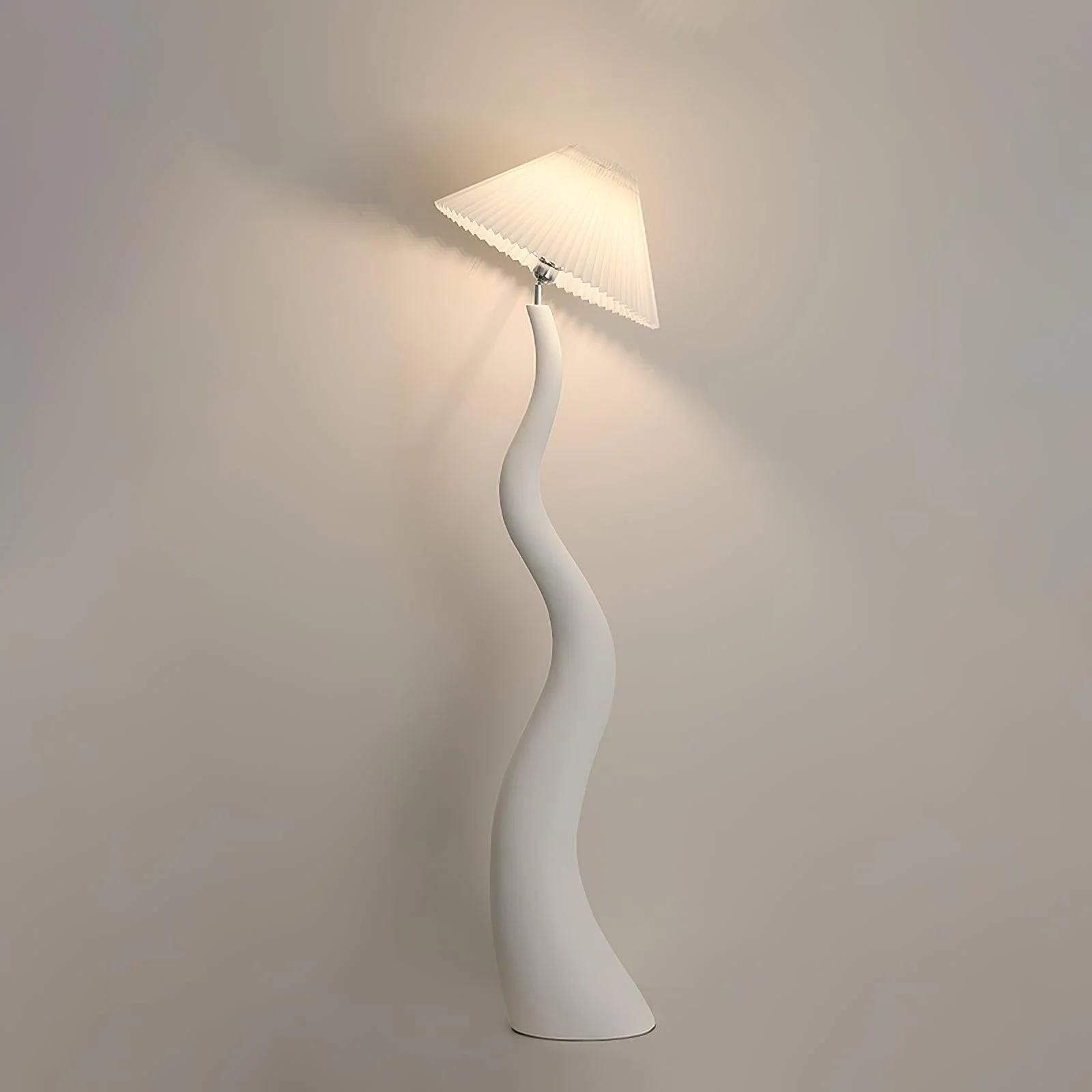 Twisted Pleated Floor Lamp - ∅ 17.7″ x H 64.9″/ Dia 45cm x H 165cm / White / US plug