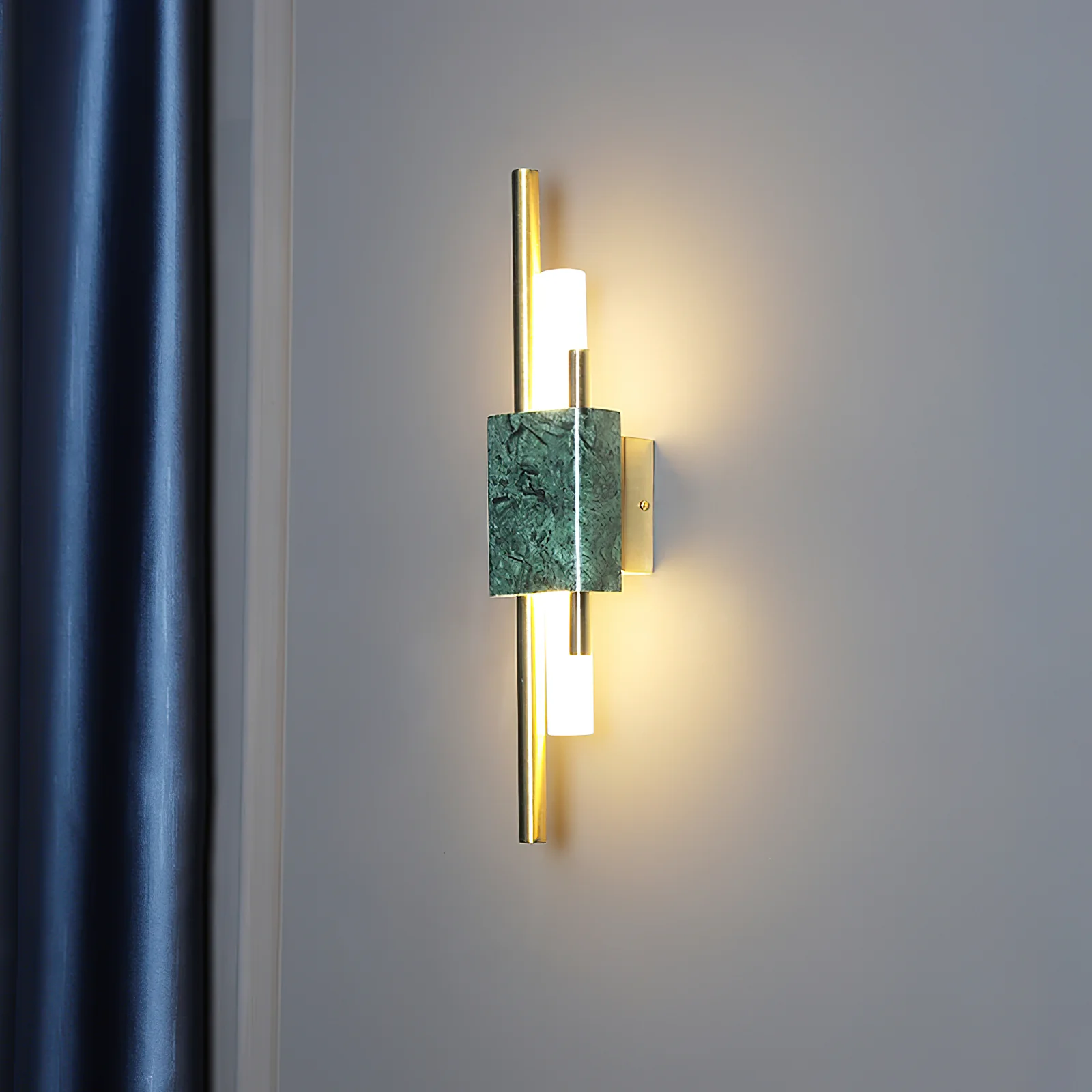 Tanto Wall Light - ∅ 3.9″ x H 23.6″ Set of 2 / White Marble & Gold / Cool Light