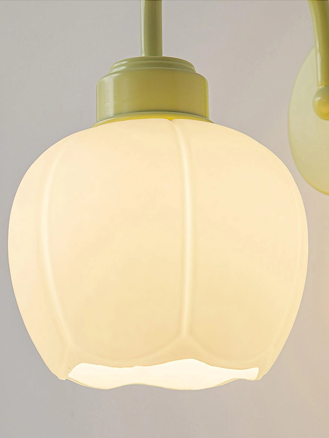 Enchanting Flower Wall Light - ∅ 5.9″ x H 10.2″ set of 2 / Green