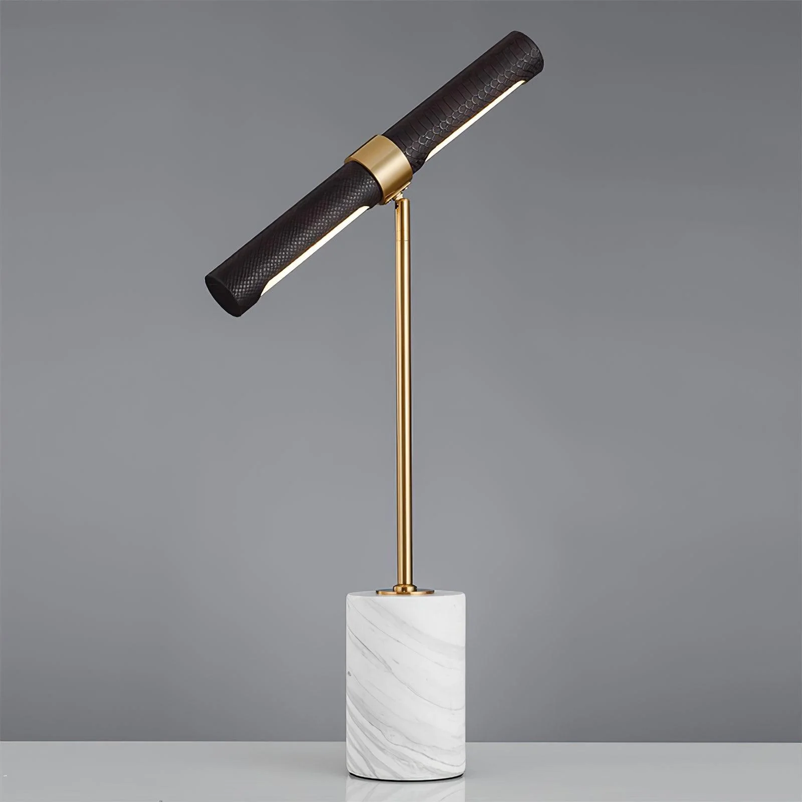 Kippy Table Lamp - ∅ 11″ x H 17.7″ / Dia 28cm x H 45cm / Gold+Brown leather / US plug