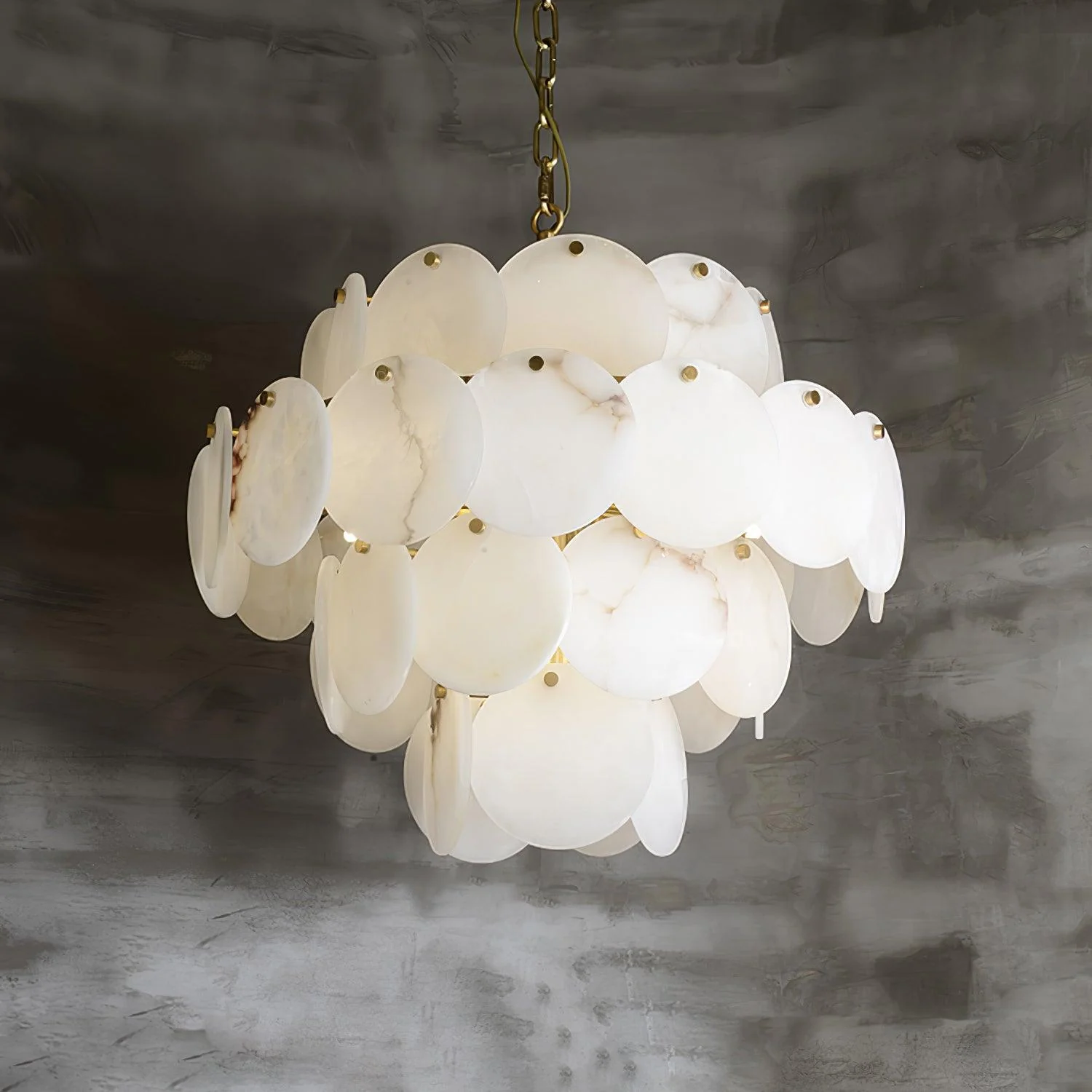 Люстра Alabaster Shell Brass - 4 уровня ∅60см x 75см, латунь, белый