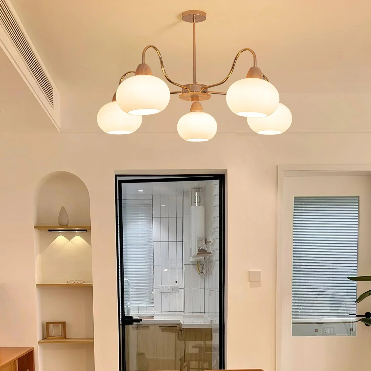 Люстра Glass Persimmon - 5 плафонов ∅66см x 34см, золотой, белое стекло