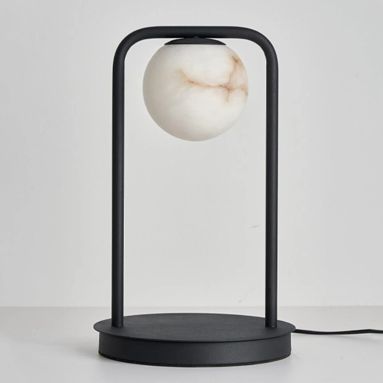 Rebirth Table Lamp - Dia 7.9″ x H 14.9″ / ∅ 20cm x H 38cm / Black & White Alabaster / US plug