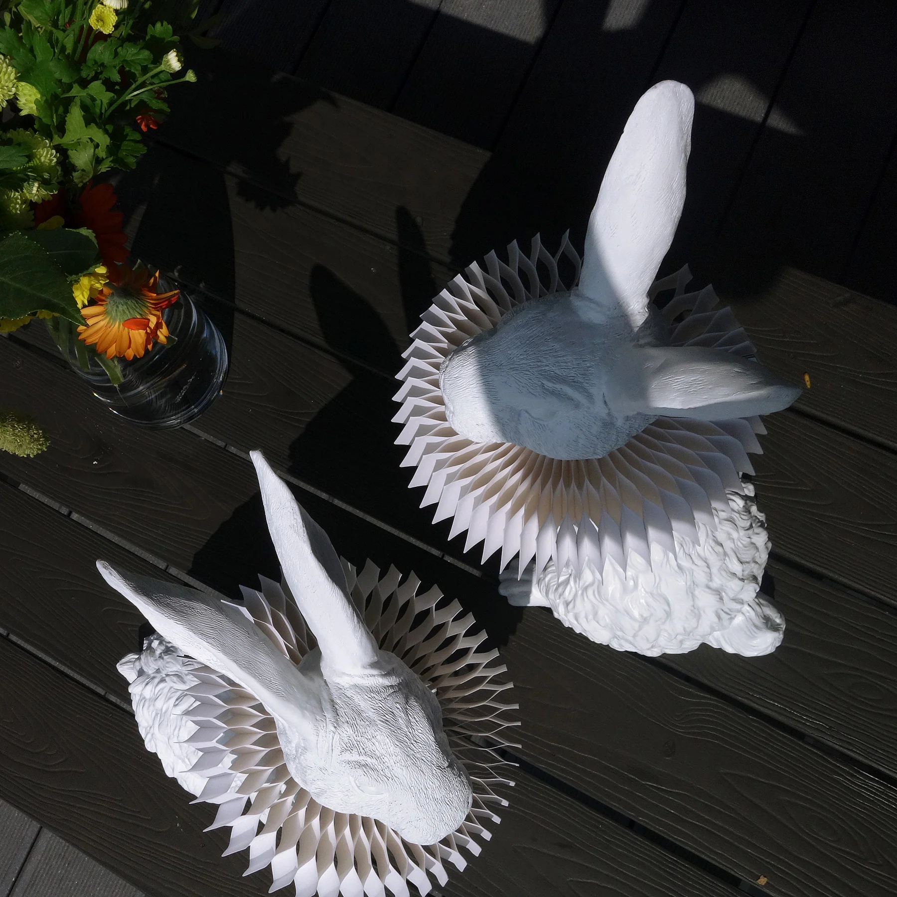 Rabbit X Table Lamp - Sit: ∅ 11.8″ x H 12.6″ / Cool Light / UK plug