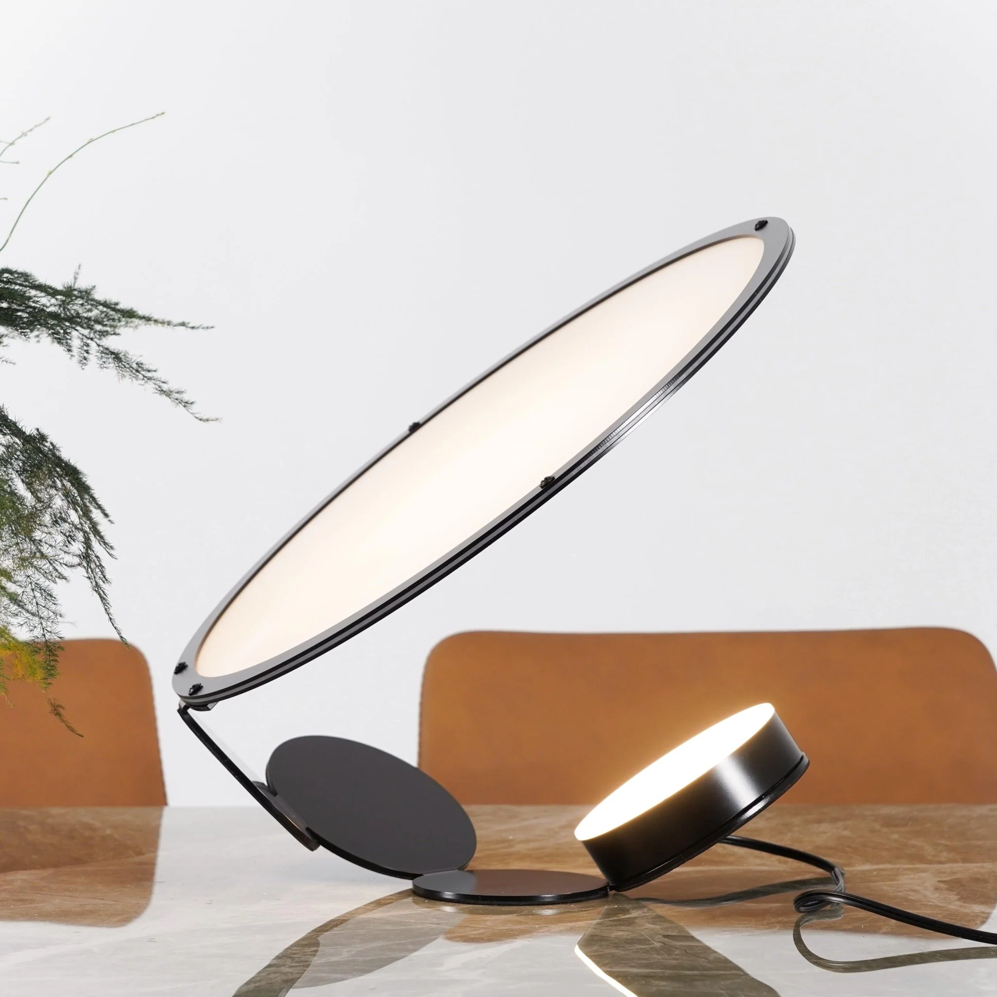 Cut Table Lamp - ∅ 19.7″ x H 11.8″ / Dia 50cm x H 30cm / Cool Light / AU plug