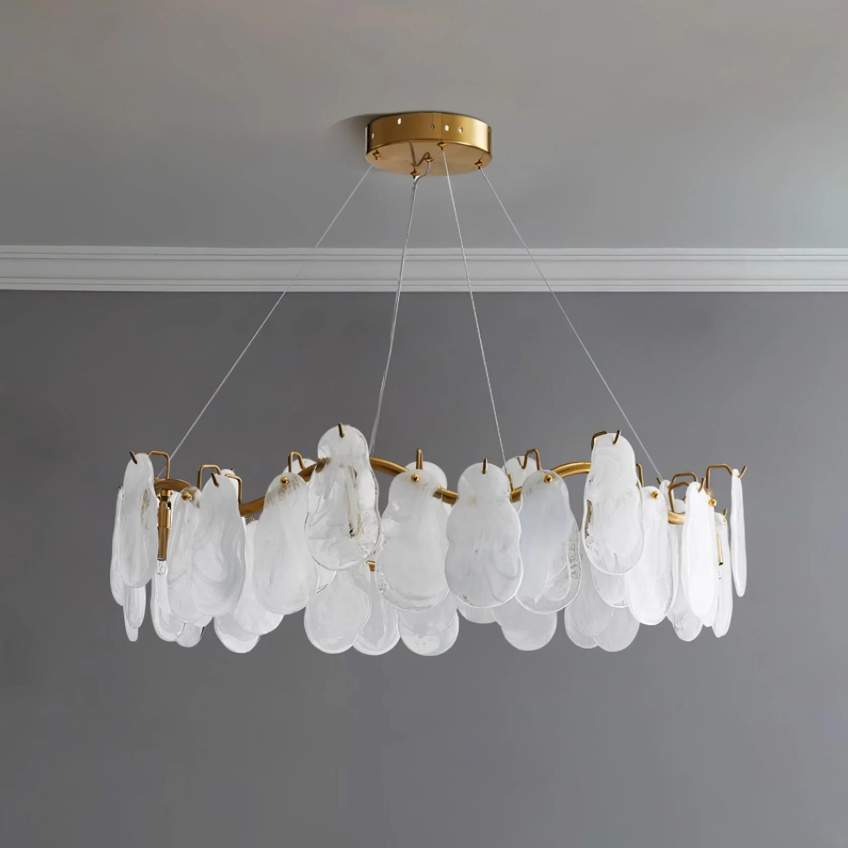 Люстра Mahina Cloud - ∅65см x 26см, золотой, белое стекло