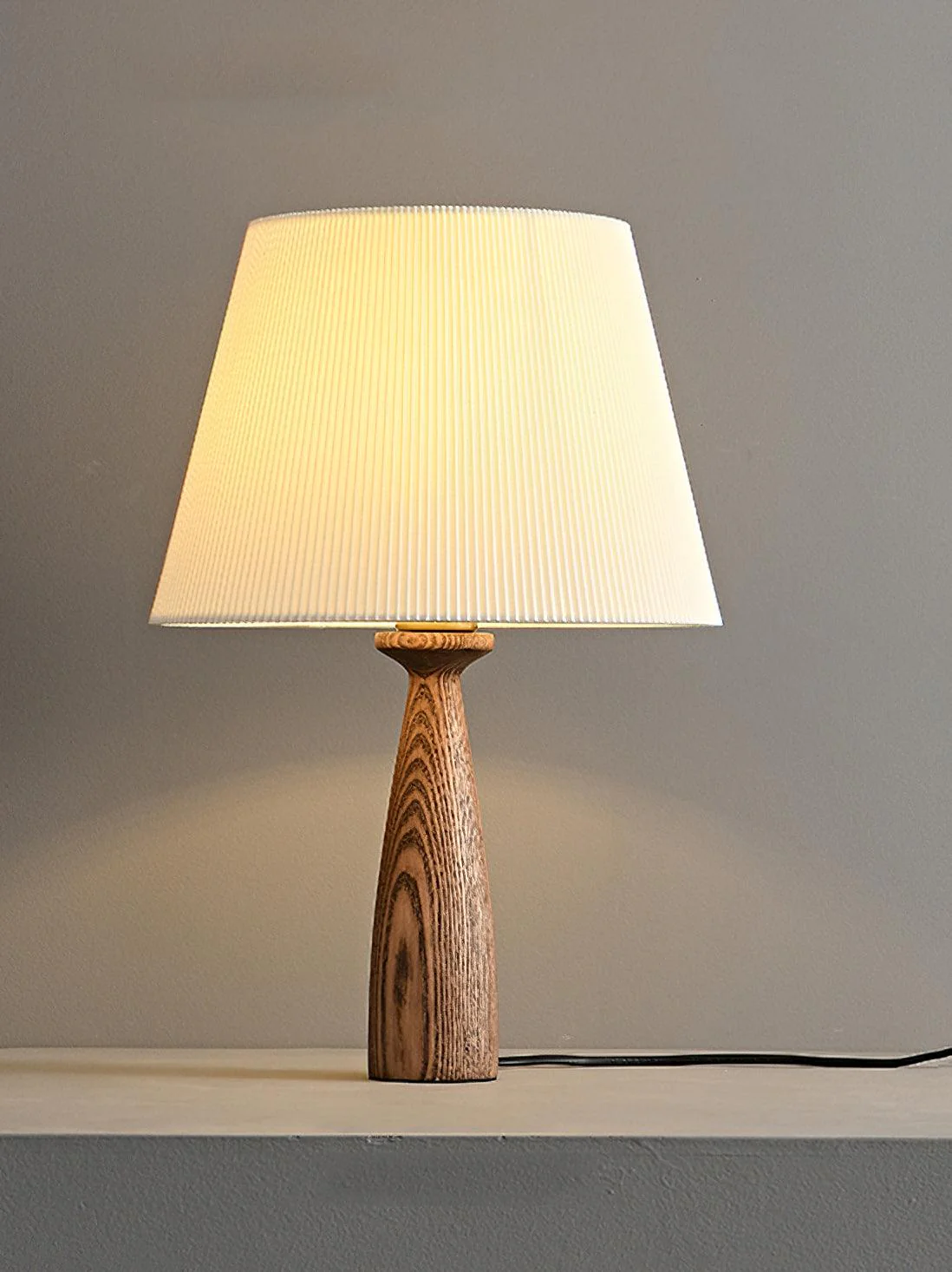 Nora Table Lamp - W 11.8″ x H 18.9″ / W 30cm x H 48cm / Walnut Wood & White / UK plug