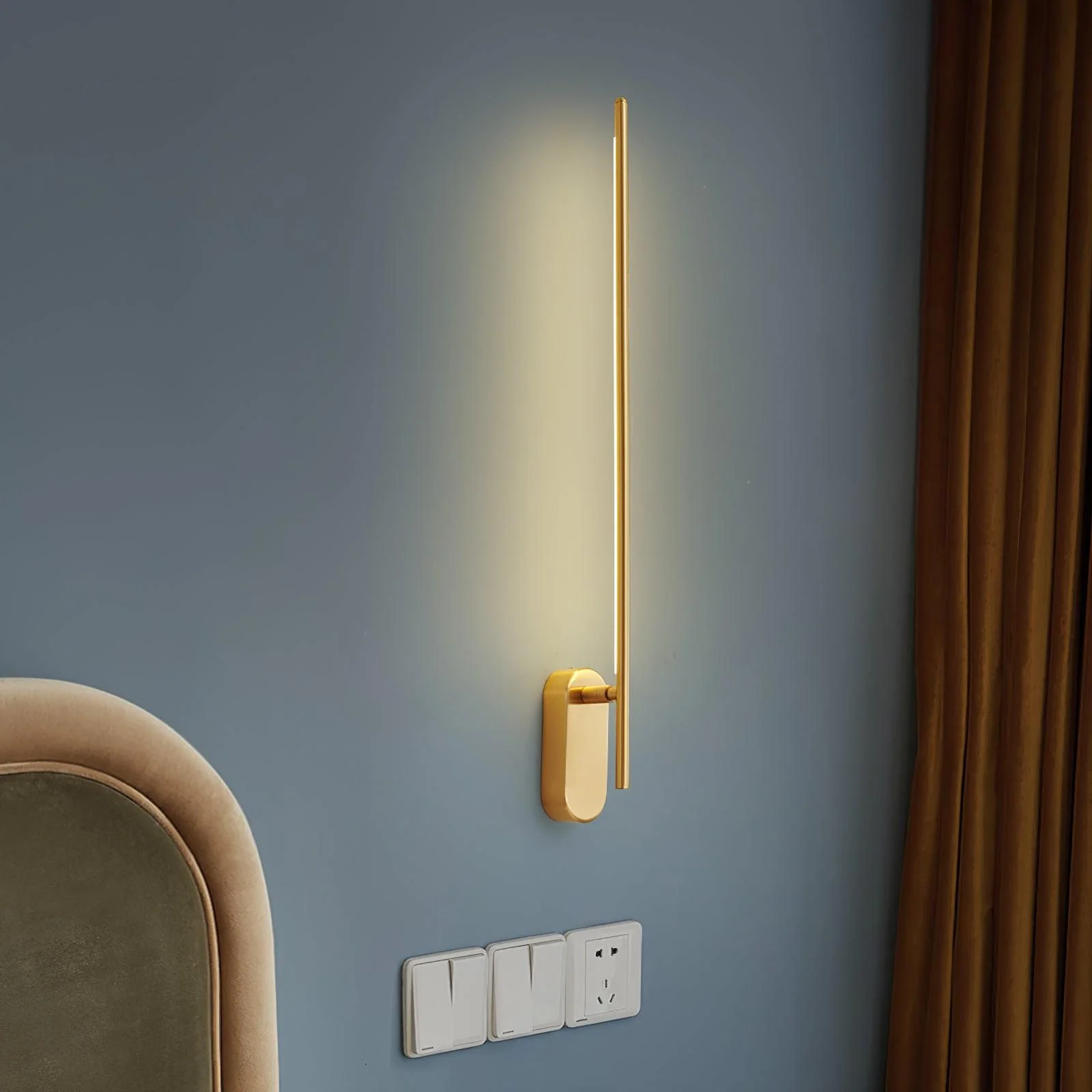Настенный светильник Stick Shaped Metal - 5см x 8см x 95см, оксидированный черный, теплый свет, диммер