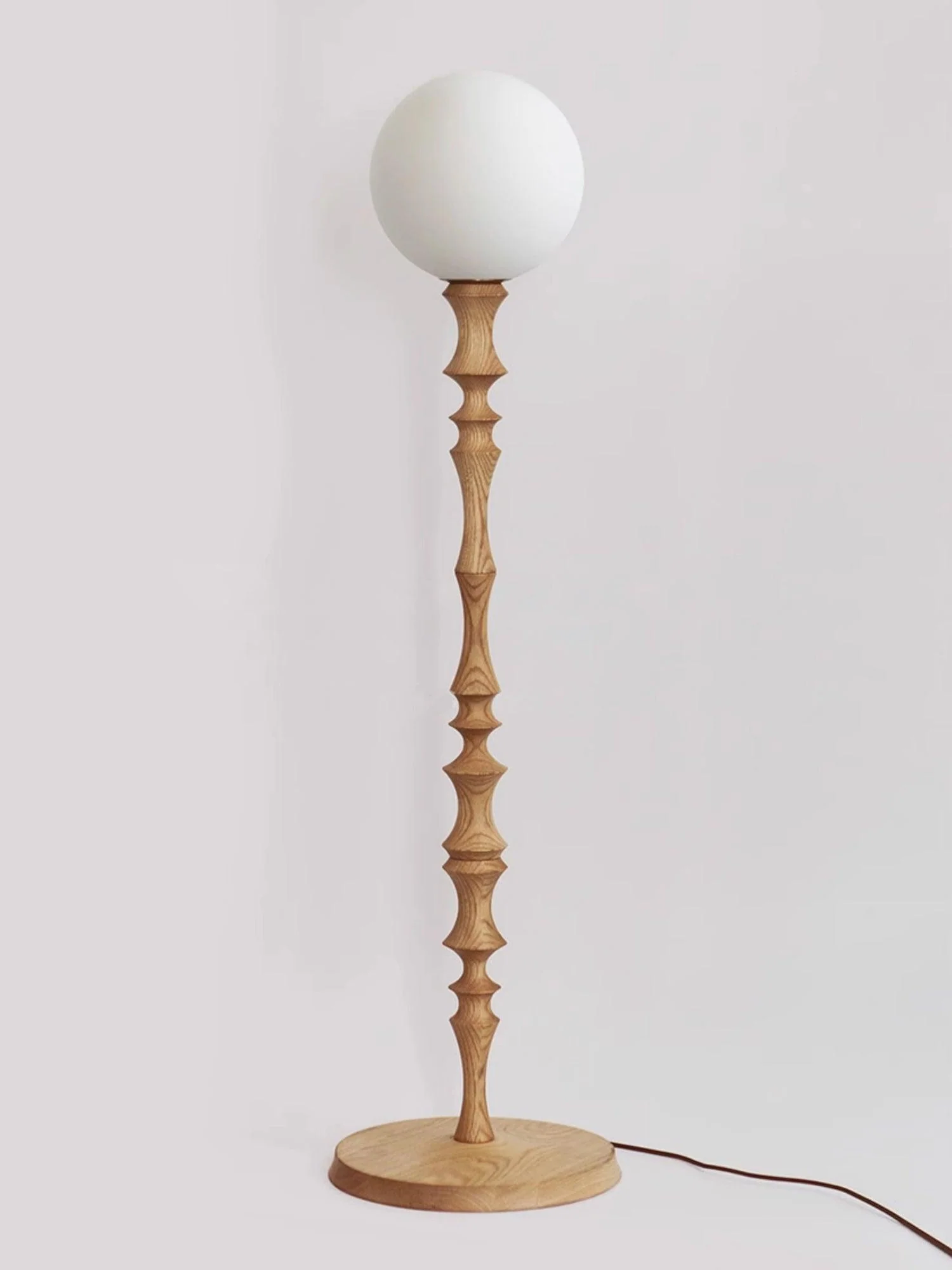 Milo Floor Lamp - ∅ 11.8″ x H 53.1″ / Dia 30cm x H 135cm / Model H / US plug