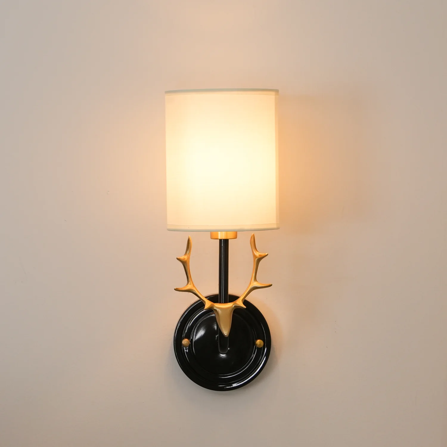 Настенный светильник Brass Deer Head - ∅28см x 39см, латунь