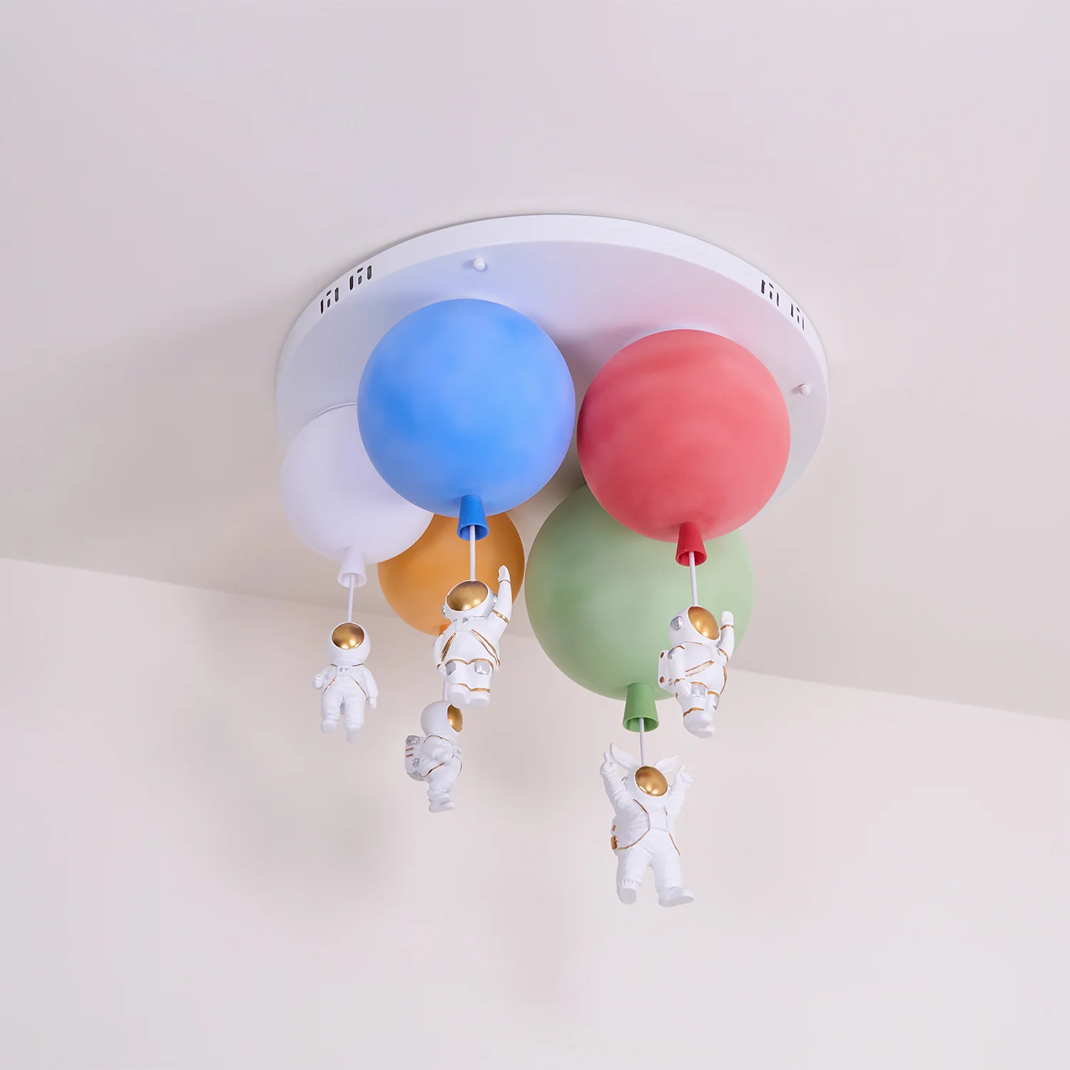 Потолочный светильник Frosted Balloon Combination - модель A, 5 источников света, ∅70см x 66см, оранжевый, красный, синий