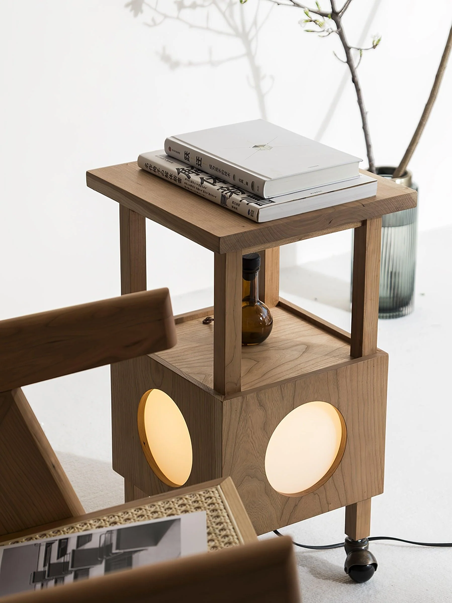 Настольный светильник Cubby Mobile - 30см x 30см x 55см, цвет вишни, матовый белый