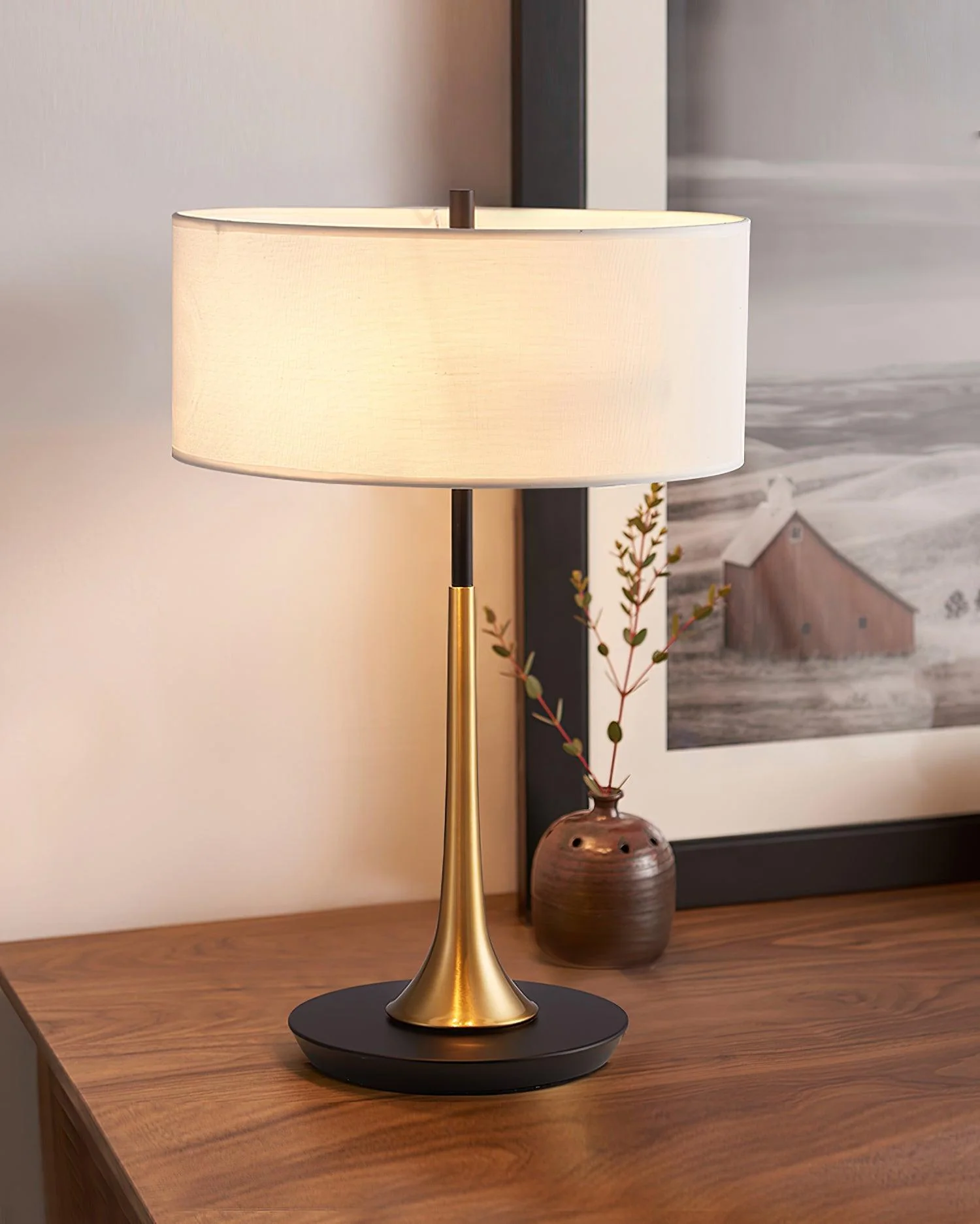 Dana Table Lamp - ∅ 14.1″ x H 21.6″/ Dia 36cm x H 55cm / Black & Gold / UK plug