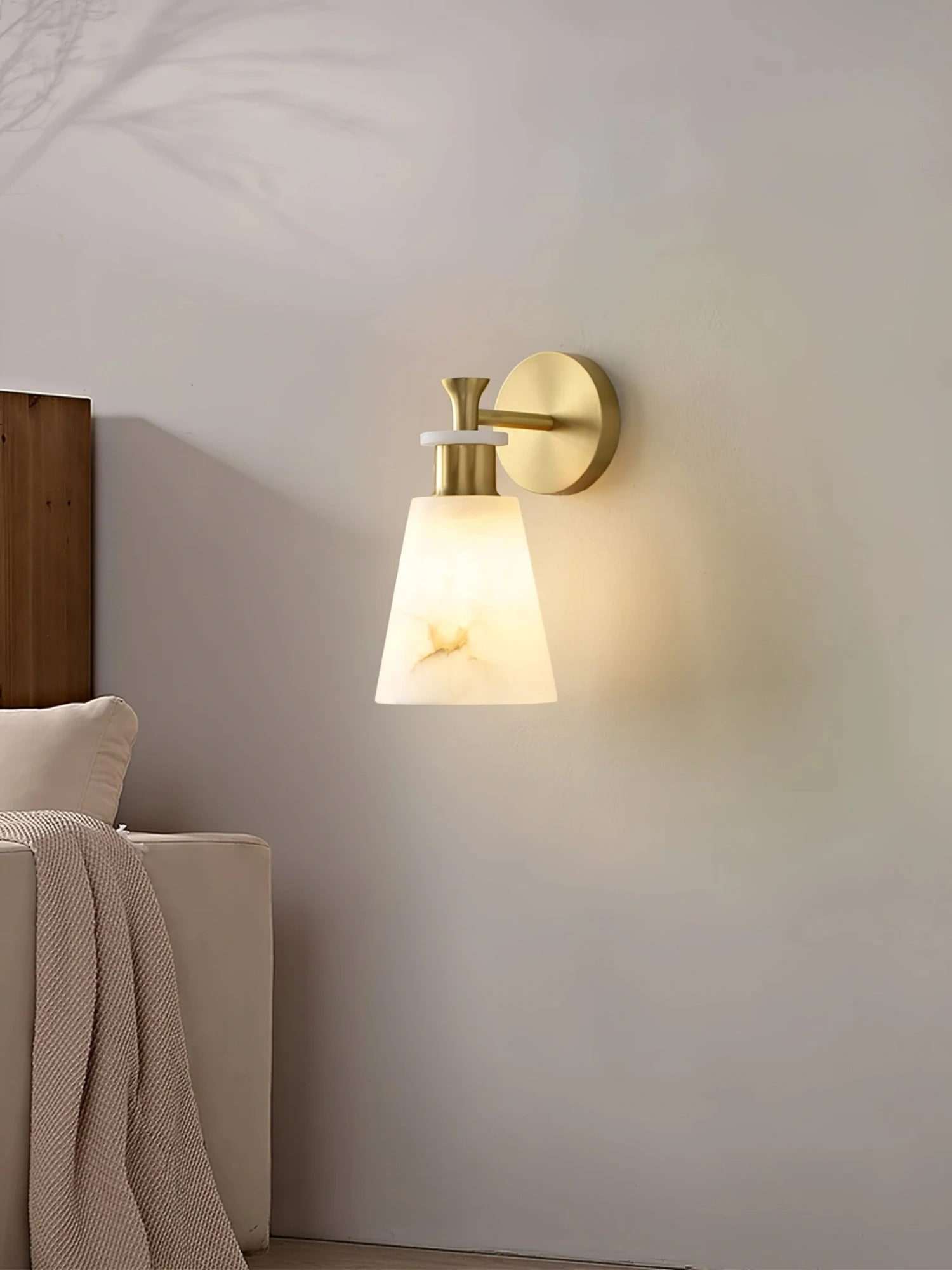 Настенный светильник Tapered Alabaster - ∅12см x 25см, черный