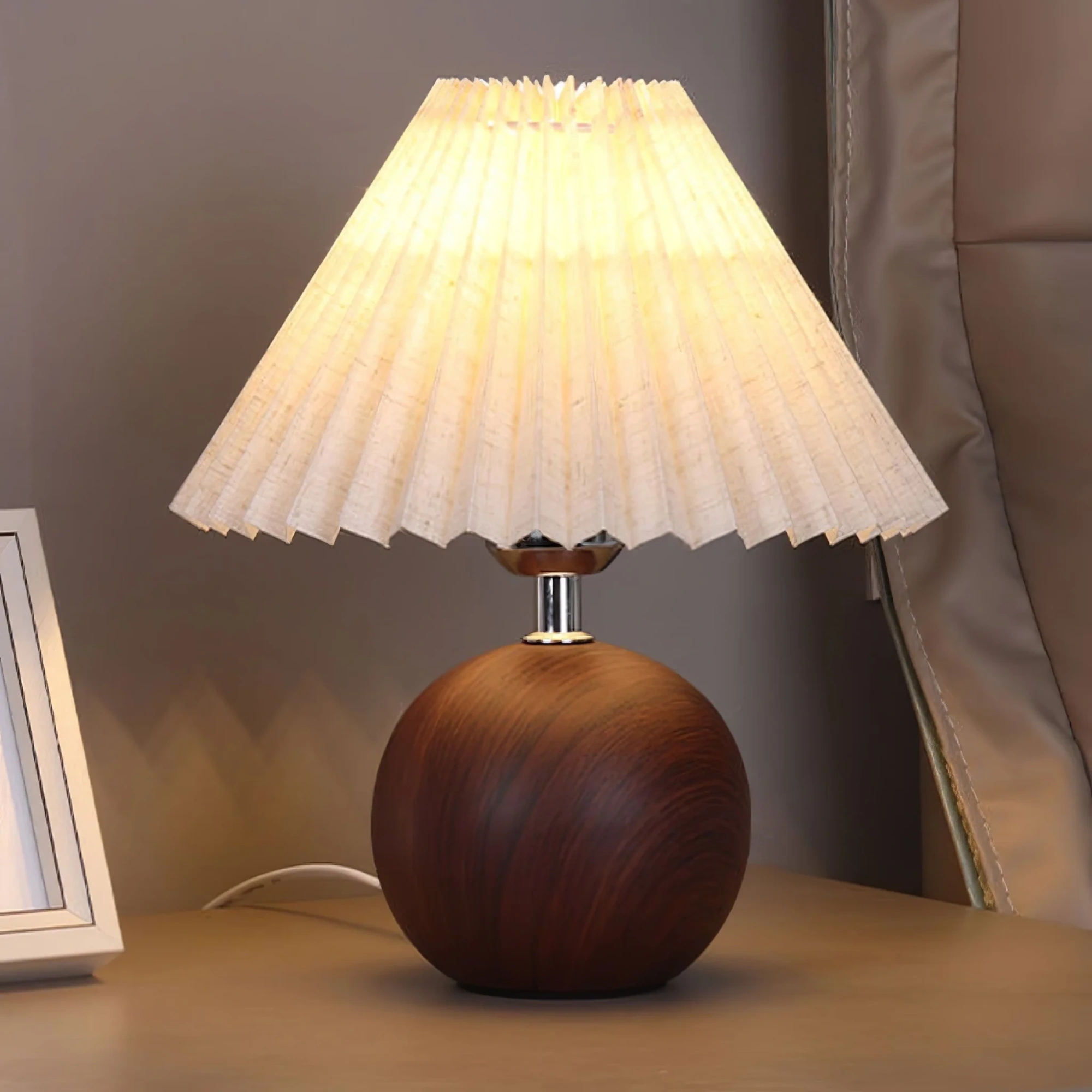Настольный светильник Wooden Pleated - ∅28см х 30см, натуральное дерево, бежевый